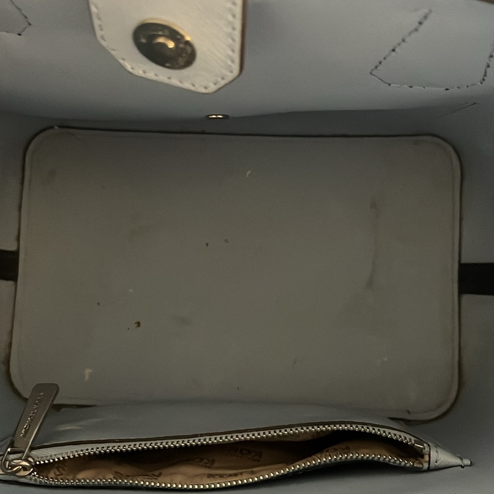 Purse - Picture 3 of 3